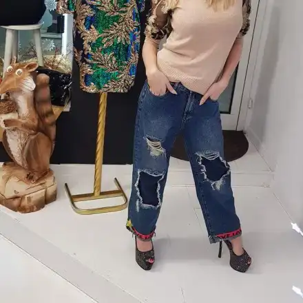 Мис Силикон нахрани хейтърите си