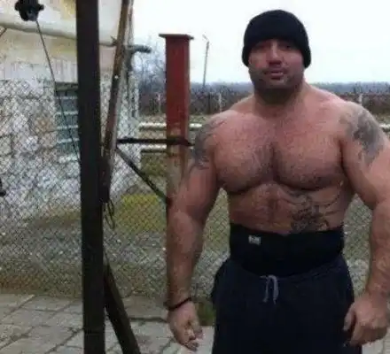 Митьо Очите се лекува с ласки от медицинските сестри в клиниката в Истанбул! Ето какви ги върши с тях, помолиха го да напусне