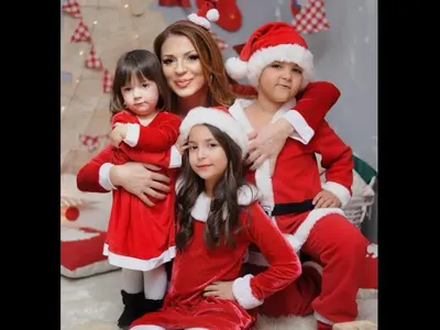 Пайнерка крие три деца