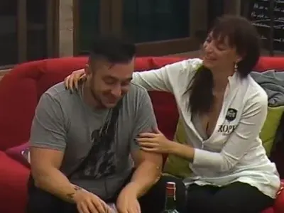 Пияни и заляни Коцето и Зорница си разменили креватни ласки и във WC-то на „Биг Брадър”! Какво скри шоуто от нас?