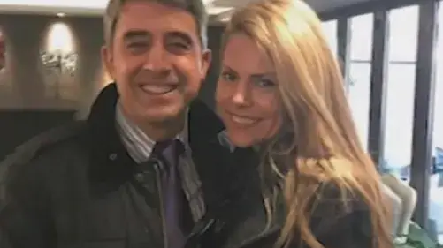 Плевнелиев предложил брак на Деси с късмет от баницата, тя се прави на ощипана и отказала наужким