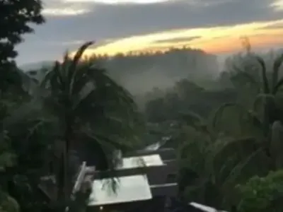 Преслава заряза семейство и работа и забегна в Тайланд (Снимка)