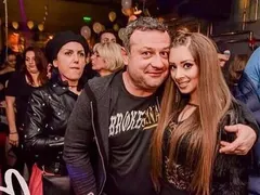 Рачков прежали Мария Игнатова, бръмчи с горещи мацки по дискотеките
