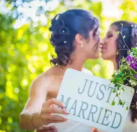 Съдът в България не призна бракът на жена и съпругата й