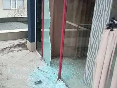 ШОК! Ново покушение срещу магазин на Мегз докато тя лежи в болница (СНИМКИ)