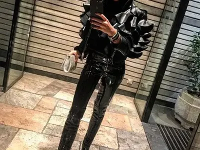 Скандална звезда от „София – ден и нощ“ втрещи Инстаграм! Направи го с гаджето си във фитнеса!