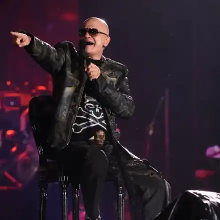 Слави с мегаконцерт в Лондон