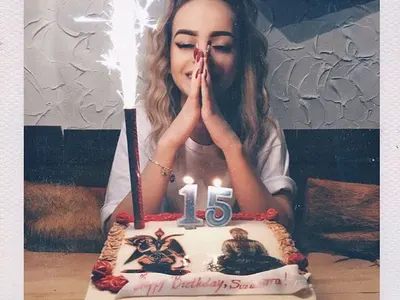 Сузанита запозна гаджето с майка си