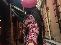 Райна бяга с тайно гадже в Румъния