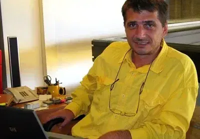 Заплашиха с бомба бившия мъж на Ани Салич! Ето кой сложи взрив на покрива на закусвалнята му (+Причините)