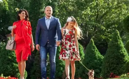 Звездата от „Връзки\" Илияна Лазарова роди момче (Всичко за щастливото събитие)