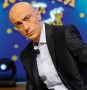 Малин Кръстев най-после смени развалените си зъби с нови