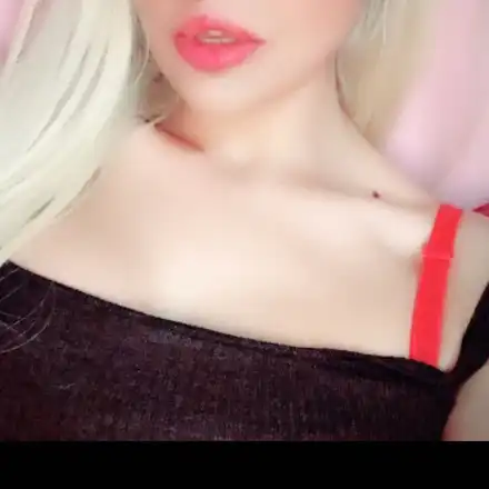 Адриана се похвали с огромен букет от любимия мъж