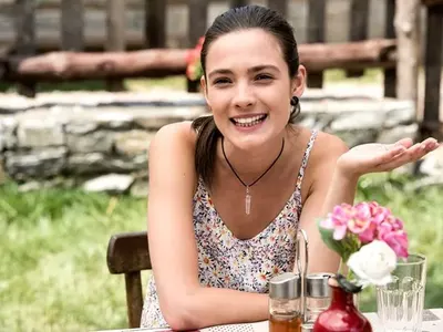 Ана от „Скъпи наследници“ остава сирак на 13 години