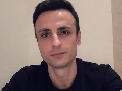 Бербо гушна 700 бона от 2 жилища! (Вижте на кого ги продаде)