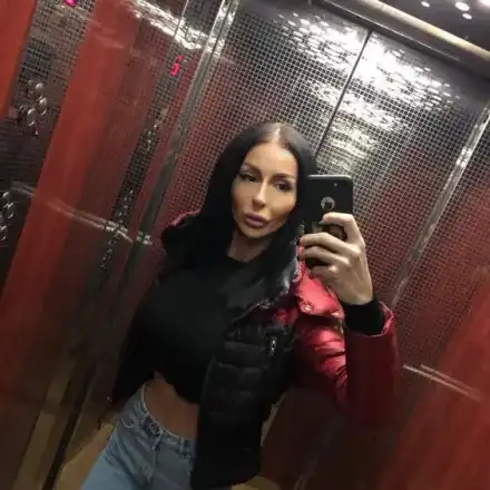 Деси Фотосесията омая люлински батка