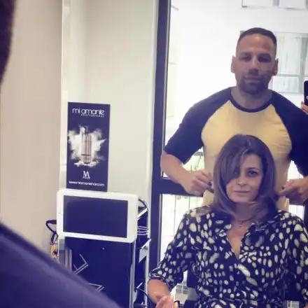 Деси Радева пускала бретона цяла година, ходи на фризьор с охрана