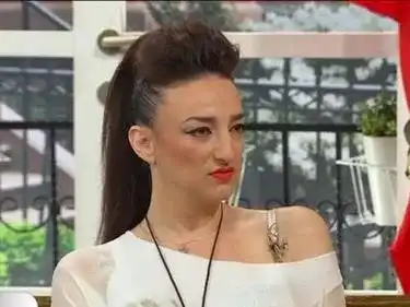 Деси Тенекеджиева в подкрепа на третия пол