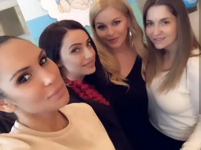 ДесиСлава кани колежка за орисница