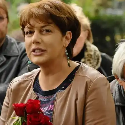 Диана Найденова чака бебе? 43-годишната журналистка заченала ин витро от мъжа си