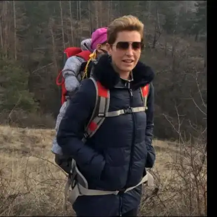 ﻿Джина Стоева на пикник с бебето