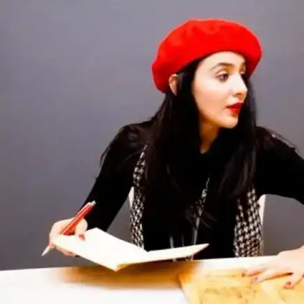 Елен Колева забрави поезията, върна се към милионерите