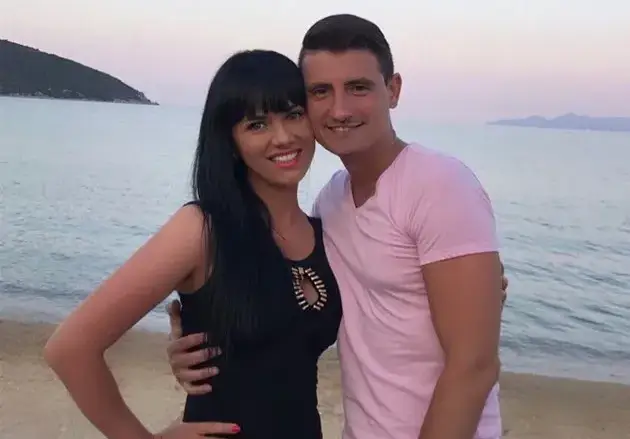 Елеонора Манчева се сгоди! (Вижте уникалния годежен пръстен)