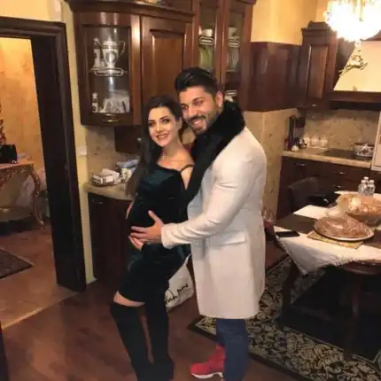 Фики в предродилна треска, ще глези сина си като султан