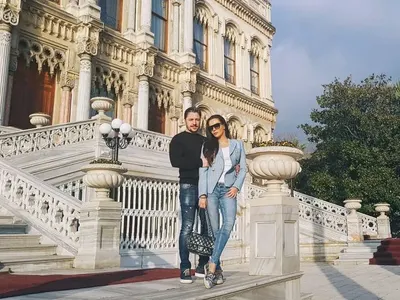 Галена нощува в хотел за два бона