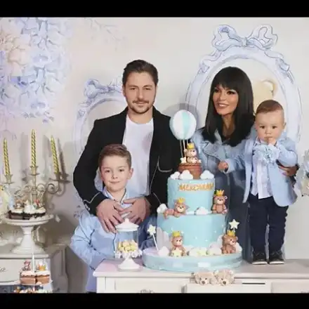 Галена с пищно бебешко парти за ЧРД на сина й (СНИМКИ)