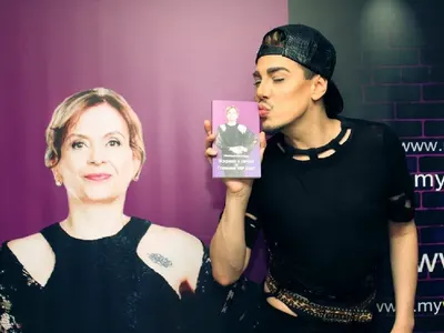 Гримьорът Кулагин унижава на макс МИС „СЕЛО“ Нора Недкова (както я нарича той) в „Черешката на Тортата“