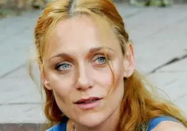 Койна Русева луд фен на високите скорости (Актрисата редовно фучи с 200)