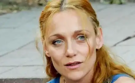 Койна Русева луд фен на високите скорости (Актрисата редовно фучи с 200)