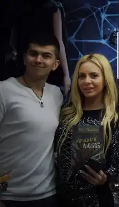 „Мис Силикон\" подкрепи Бг Стивън Кинг