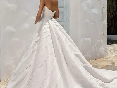 Пик на сватбите през тази година! Вижте кой световно известен дизайнер идва в България (Снимки)