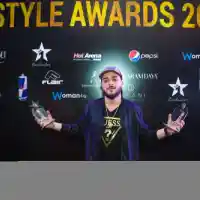 Президентът заговори и разплака Сузанита  по време на The 1 Lifestyle Awards