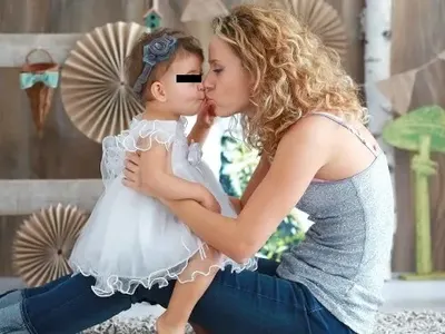 Щерката на Деси Добрева тръгна по нейните стъпки! Алина пее и свири на пиано