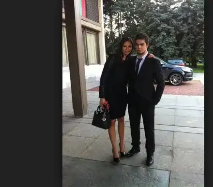 Синът на Юлияна Дончева свали 20 кг с нейната диета