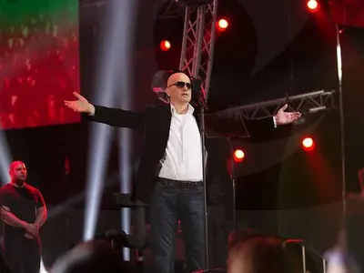 Слави прибира 2 милиона лева от концерт в Лондон