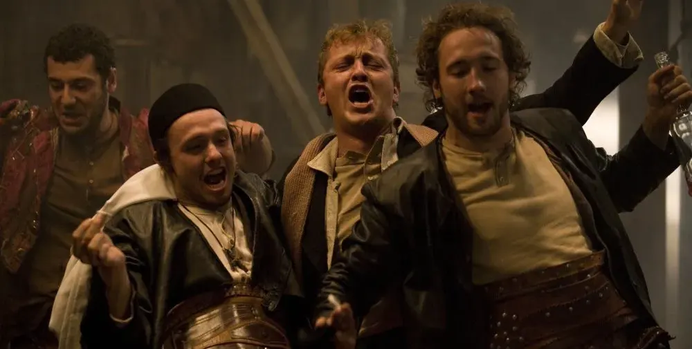 След като им забраниха цигарите, спират и псувните в театъра