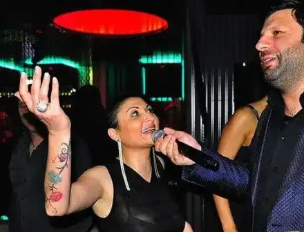 Софка купува пелените на най-малкия Стораро, Роксана се отчита със златен синджир