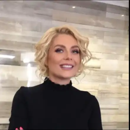 Венета Райкова продаде халката от Тишо