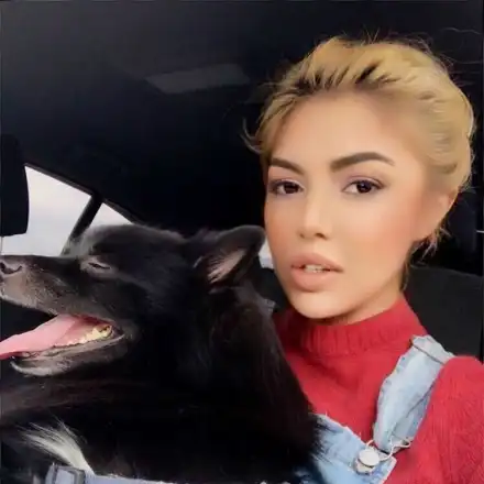 Адриана с нокти за 500 лева