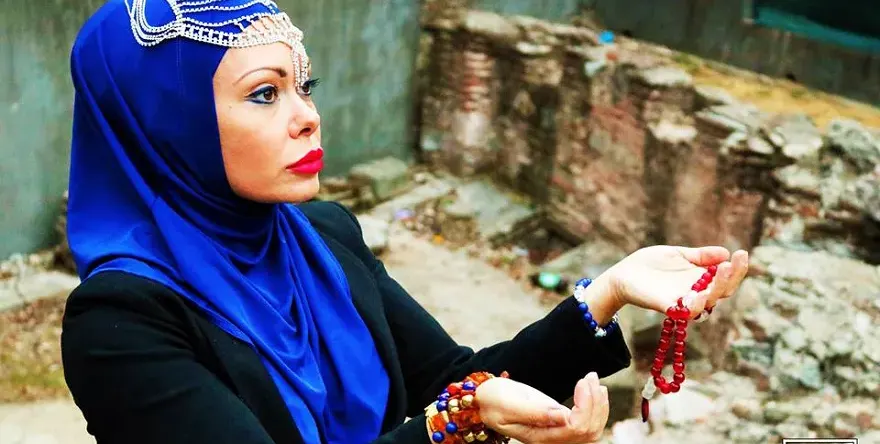 Албена Вулева люби тъмнокож имигрант от района на Халите