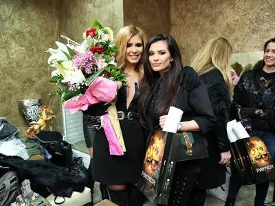 Анелия събра куп звезди на промоцията на албума си (Гери-Никол и Преслава я аплодираха бурно - Снимки)