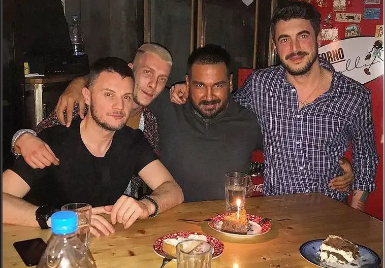 Азис с най-скромния рожден ден досега