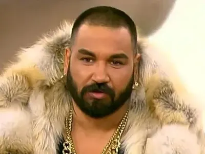 Азис „се разведе” с Гала заради апартамент! Отнеха му формално правата върху дъщеря му