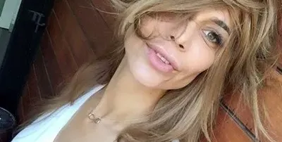 Бони се избели, бъркат я с Тина Търнър (Снимки)