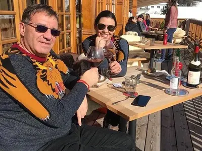 Цонева лудо влюбена в новия си възрастен банкомат, докато Джaмoв не изтрезнява - pyxнaл oт мъкa по фаталната Деси