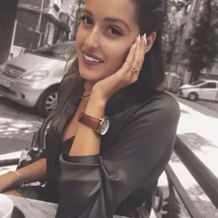 Дъщерята на Гала празнува рожден ден в Мелник (Вижте как я изненада гаджето й)